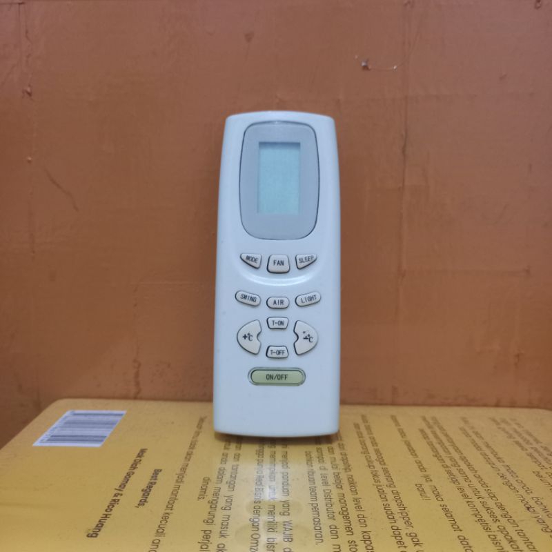 REMOTE AC AKIRA SERI Y512F ORIGINAL