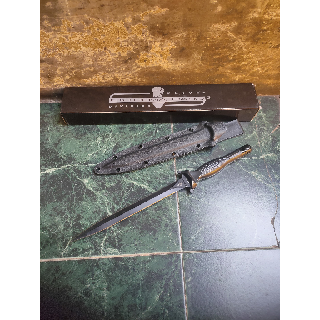 Pisau survival extrema ratio division p1461