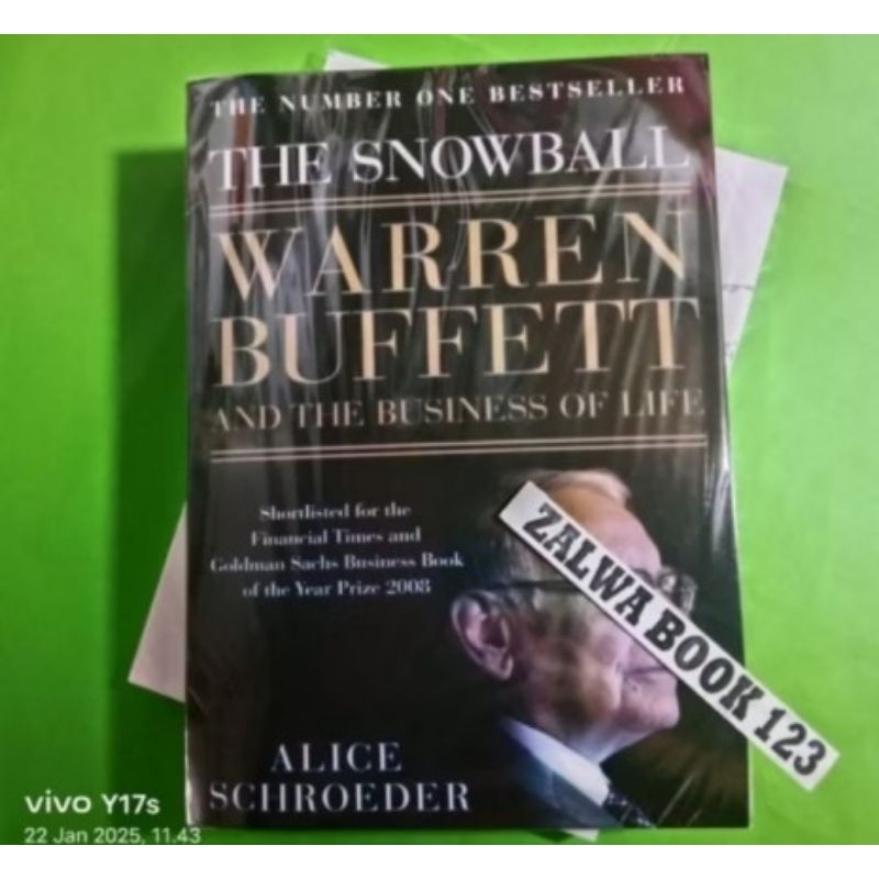 Buku The Snowball Warren Buffett and the Business of Life