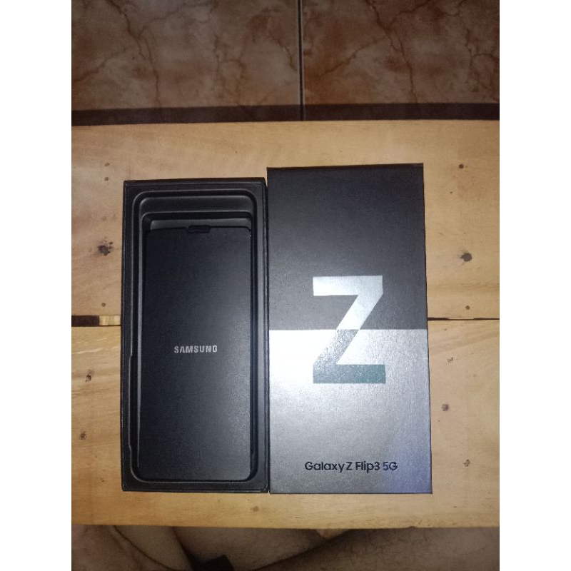 

Ready dus box samsung z flip3 free request stiker