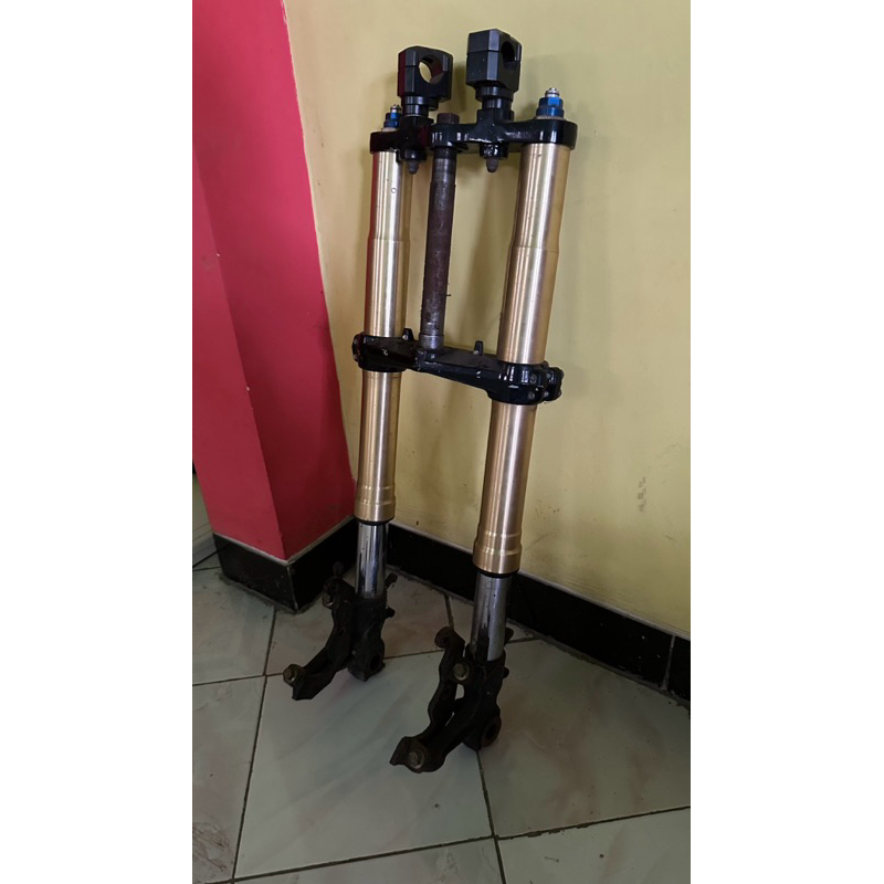 USD gsx 600 limbah moge upside down