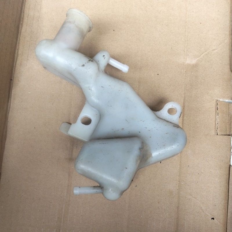 tabung radiator  air Vario 110  old bekas original