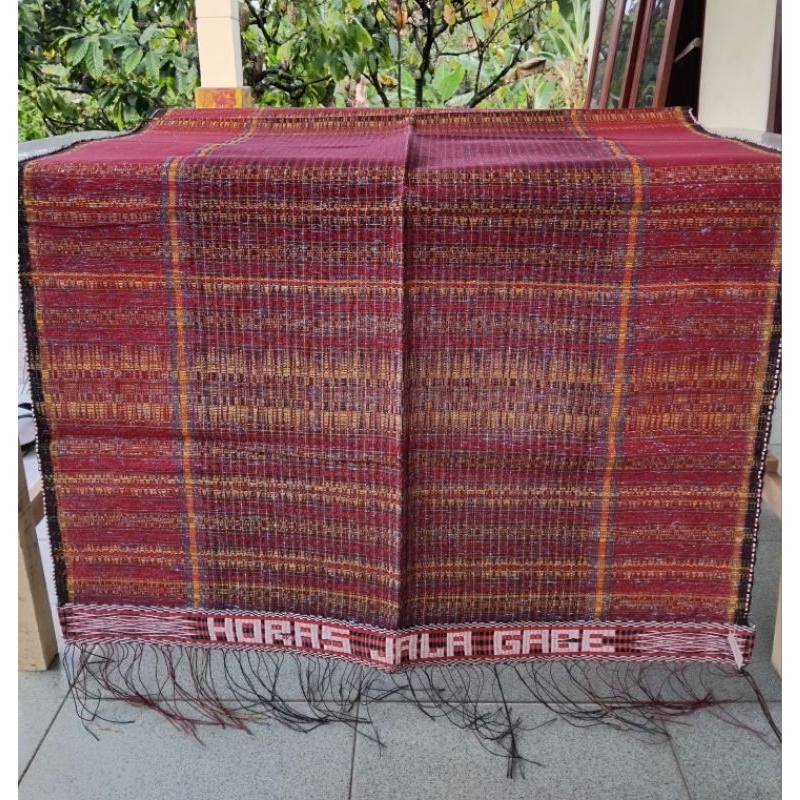 ULOS RAGI HOTANG