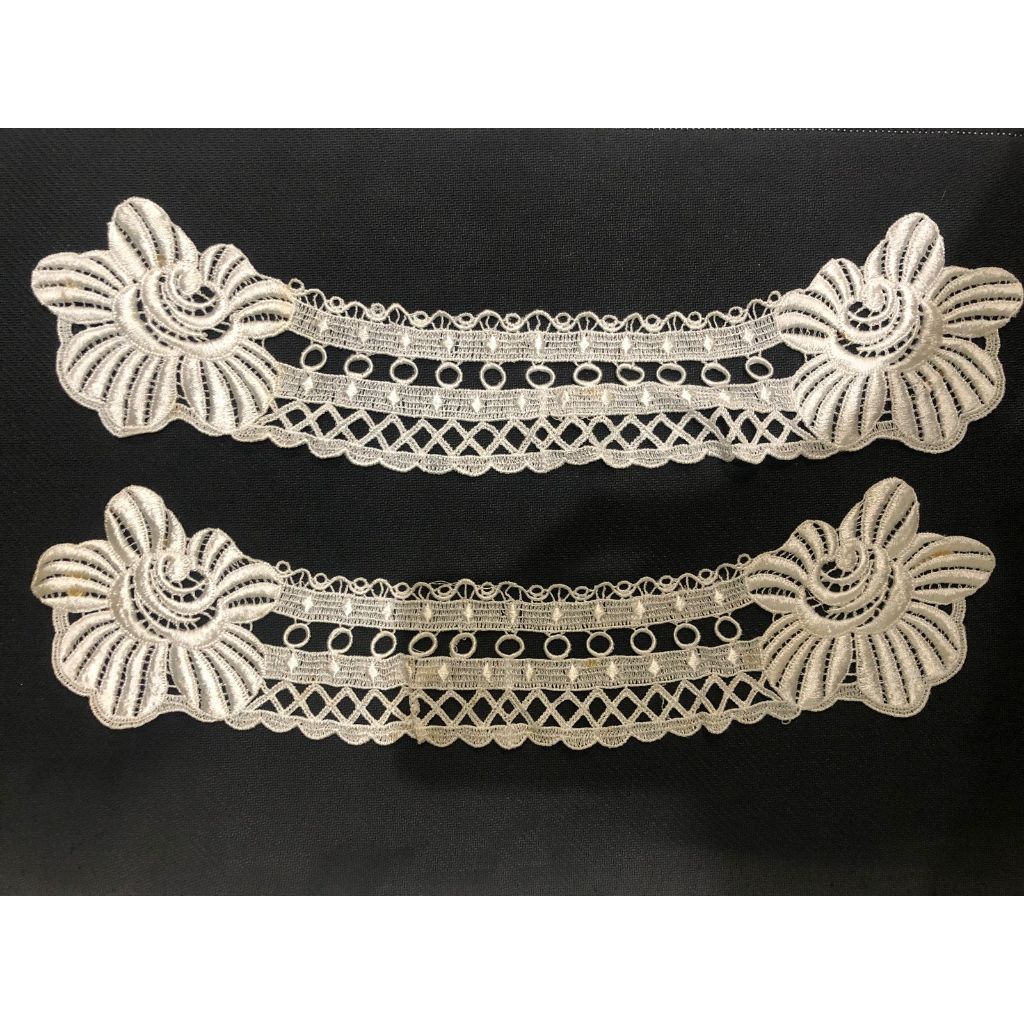 # Kain Renda Giper Prada Putih