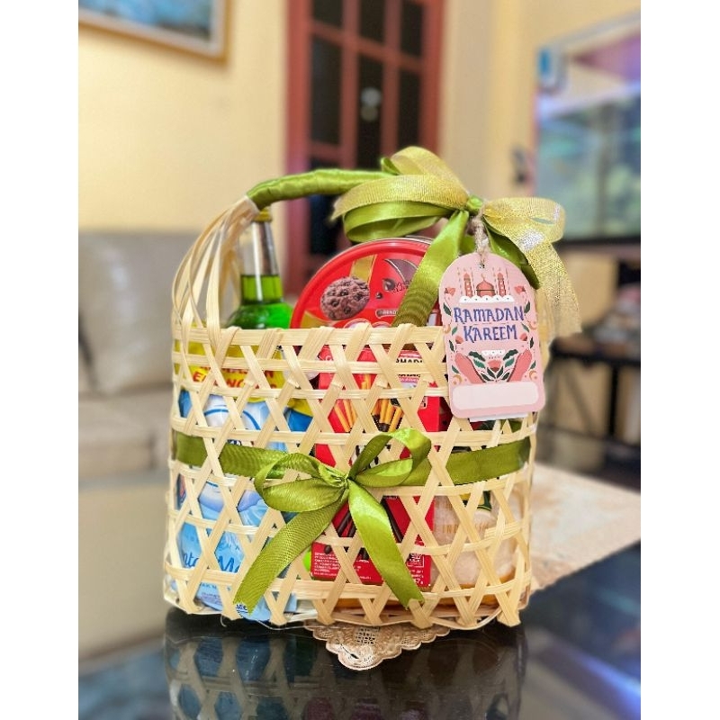 

HAMPERS VELOCITY/HAMPERS LEBARAN/HAMPERS SNACK/HAMPERS SEMBAKO