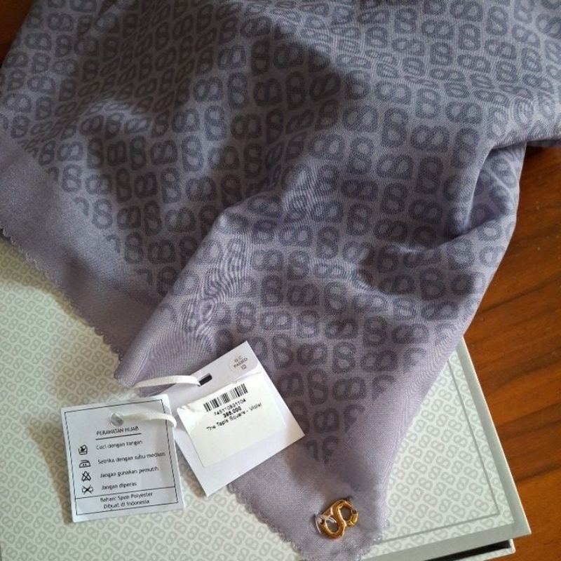 PRELOVED BS TAPIS series in VIOLET, No Deffect pentul