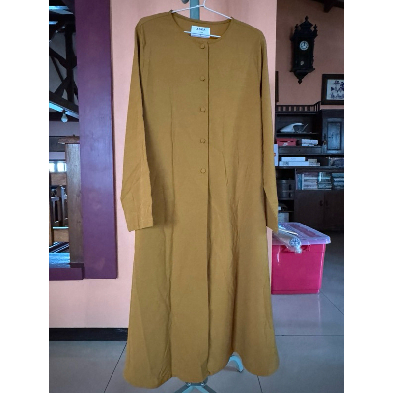 Aska Label Kumara Top dan Andari Skirt PRELOVED