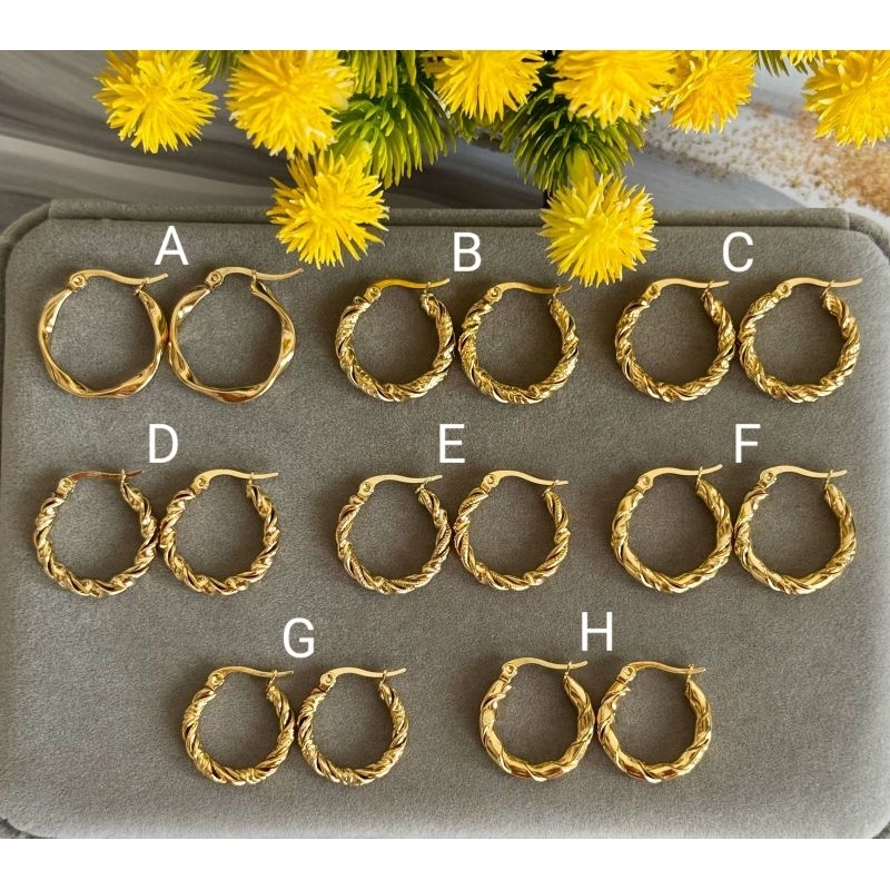 Anting titanium gipsy motif