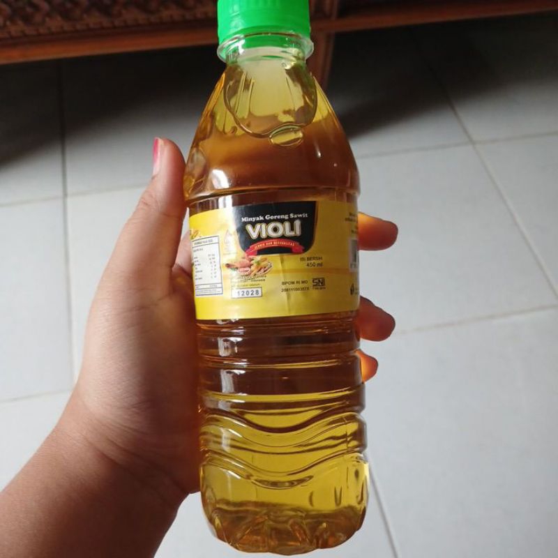 

Minyak goreng Violi kemasan botol 450ml