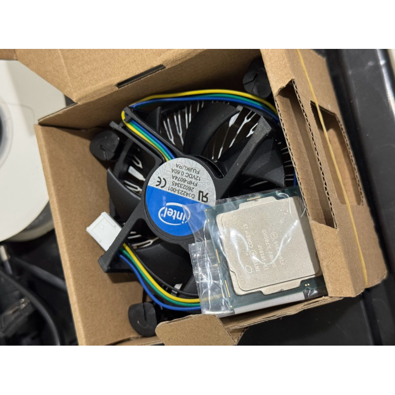 Intel Core i3 10105F TRAY (Bekas)