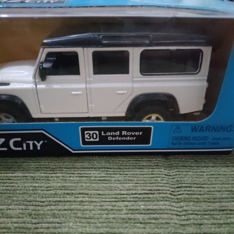Diecast RMZ City Land Rover Defender