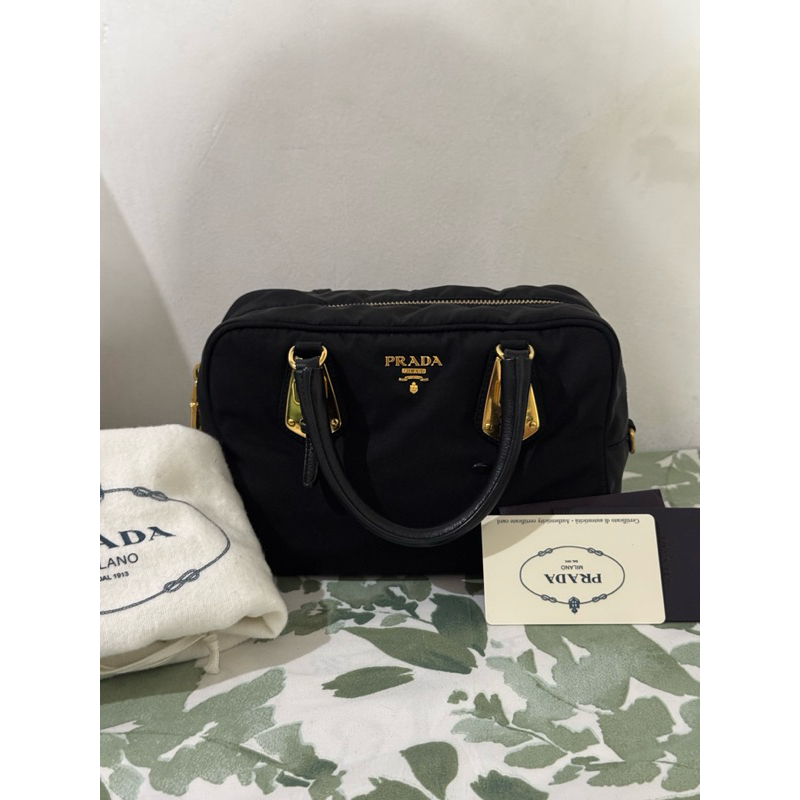 preloved tas Prada handbag black