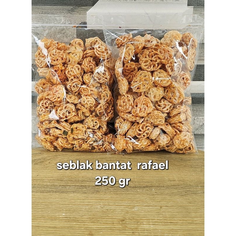 

Snack/Cemilan Pedas Aneka Kerupuk SEBLAK