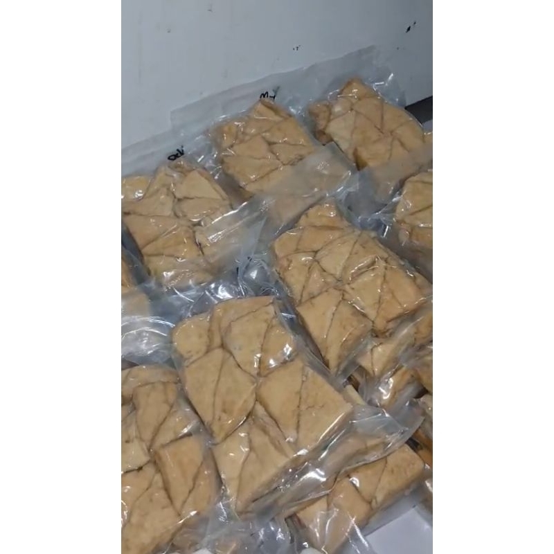 

TAHU BAKSO ORIGINAL JUMBO ISI 10