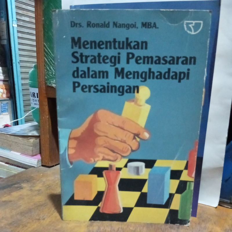 Buku MenentukanStrategiPemasarandalamMenghadapiPersaingan