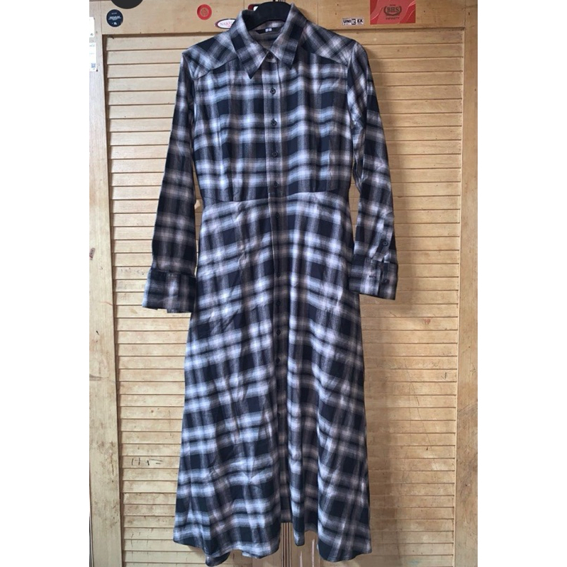 dress flanel uniqlo