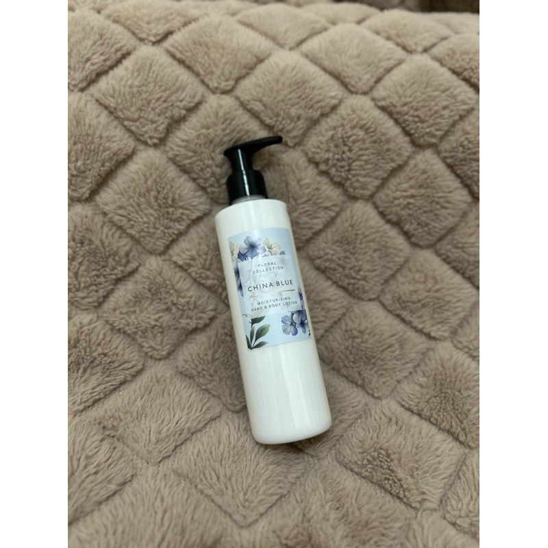 Mark & Spencer - Floral China Blue Body Lotion