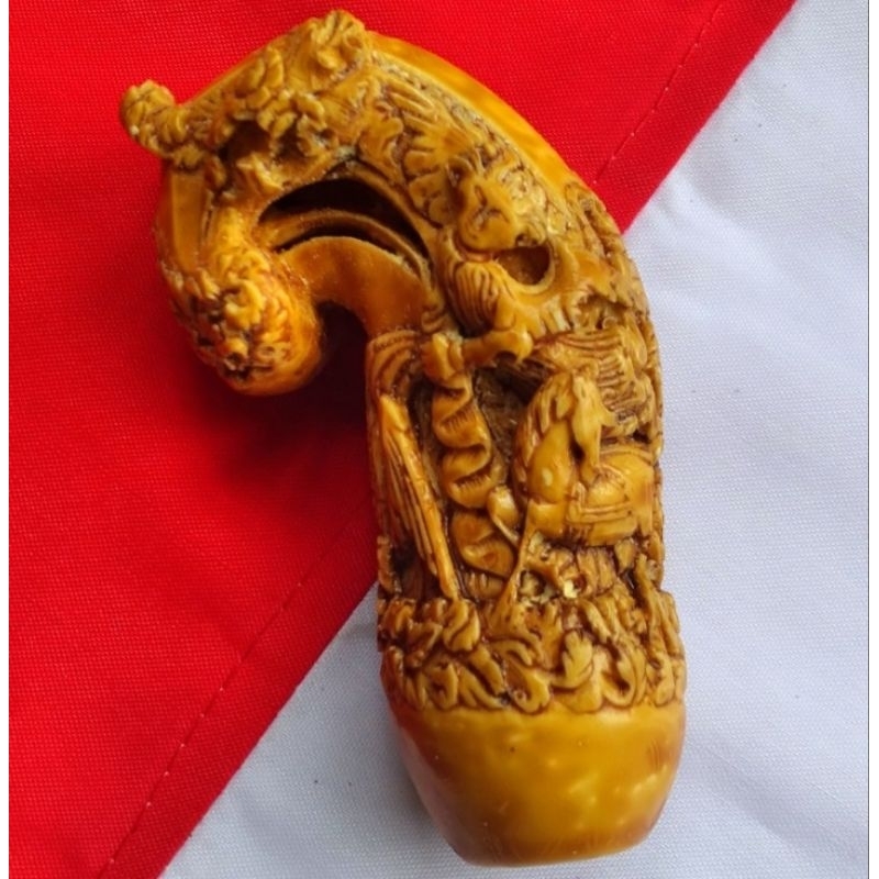 deder keris antik | hulu keris mirip gading | handle keris tulang | gagang keris  no 045