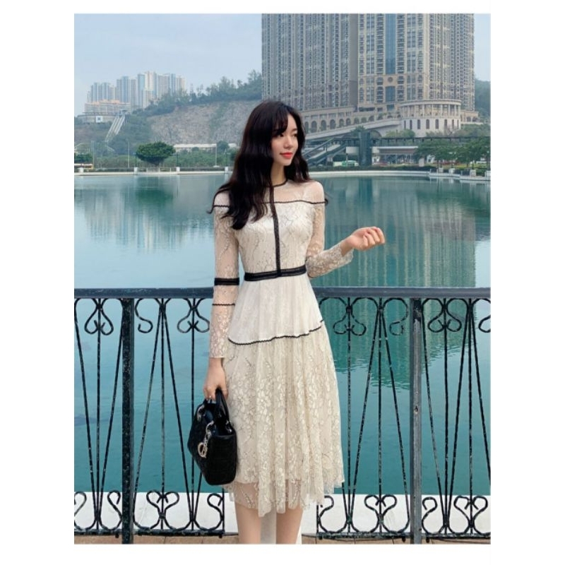 BOHEMIAN BROKEN WHITE LACE DRESS