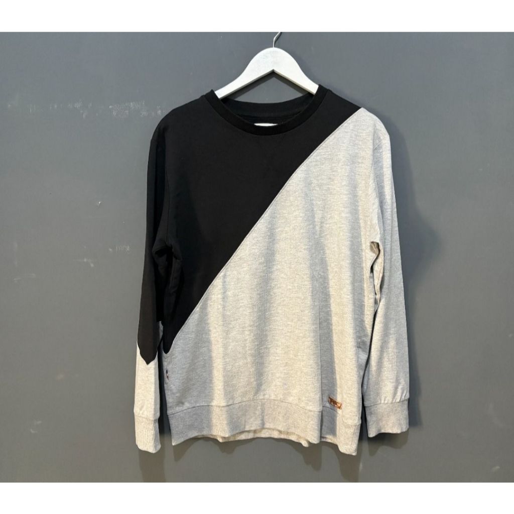 Sweater Pria, Kulte, Warna Abu HItam, L