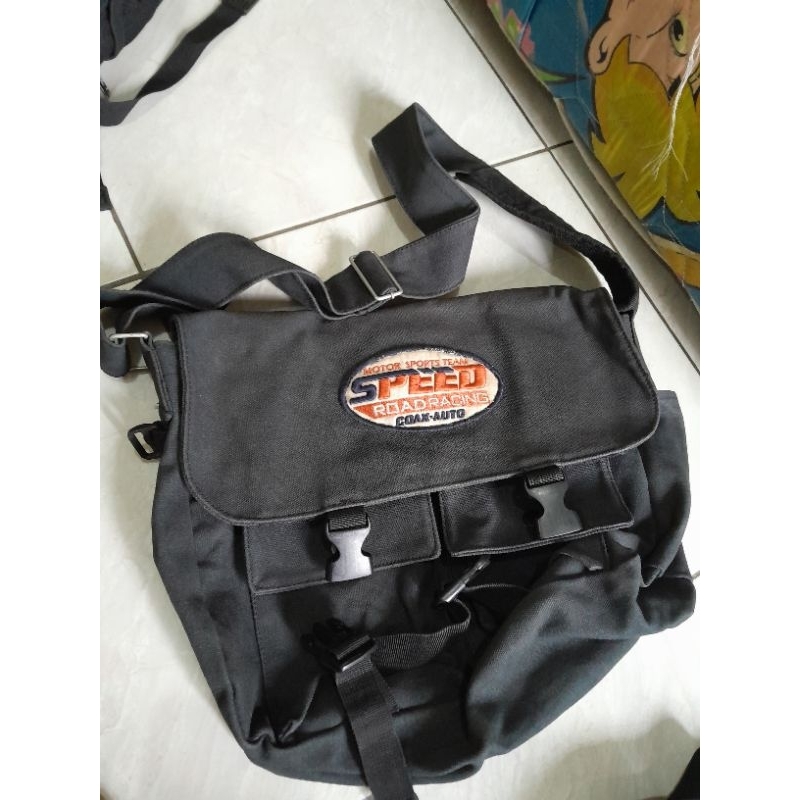 Tas selempang pria abu (preloved)