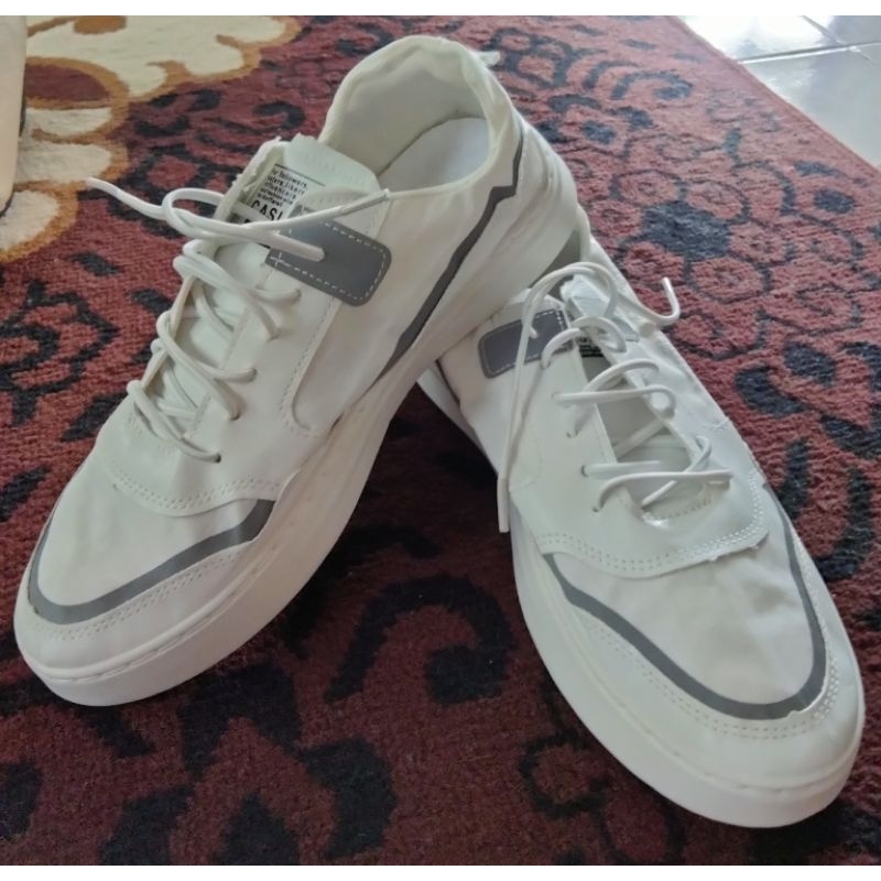 Sandal | Sepatu Pria Dan Wanita Preloved