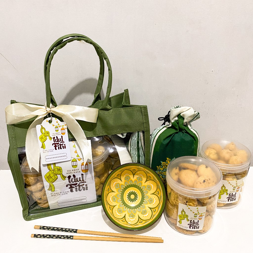 

MEDIUM PACK HAMPERS IDUL FITRI LEBARAN 2025 / KETUPAT SERIES BY PARTOFPARTY