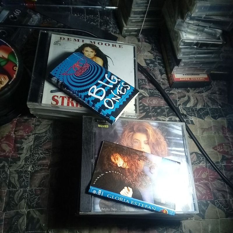 vcd  DEMI MORE DKK  VCD  VCD SPECIAL PRICE