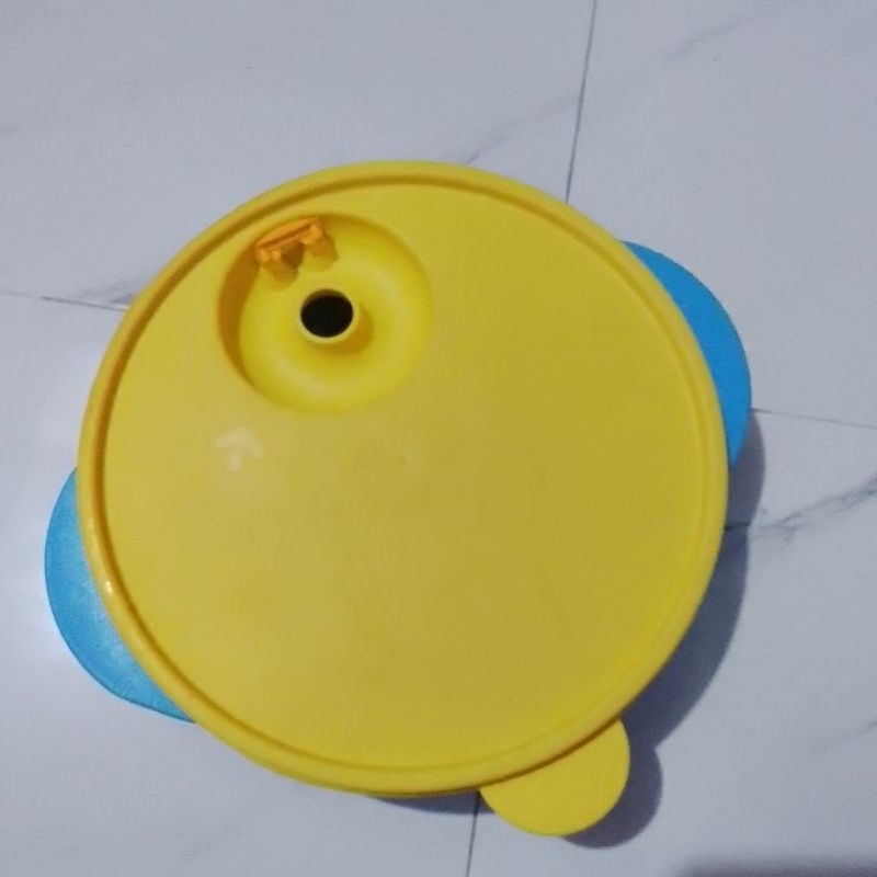 CWL Tupperware second Bowl Tupperware 1 Liter