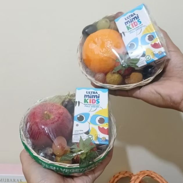 

DADAKAN Parcel Hampers Hadiah Souvenir Mini Sehat Anak Ulang Tahun Ultah Parcel Lebaran