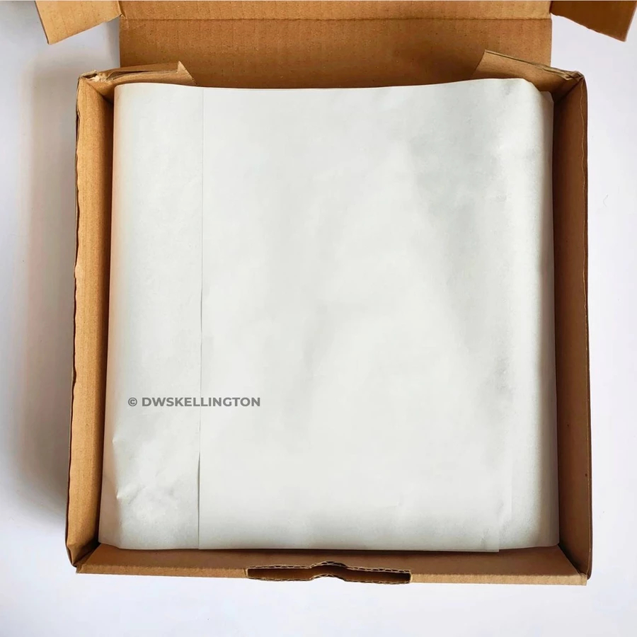 

MG88 - KERTAS TISU 30x55 43x68 cm / KERTAS Packing Hampers / Kertas Baju / Kertas Sepatu / Kertas Kado