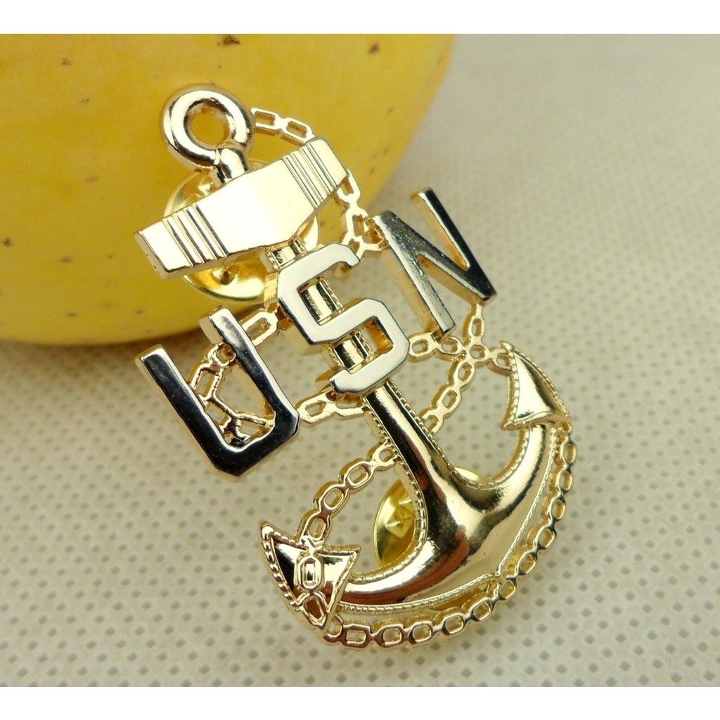 US NAVY CHIEF PETTY OFFICER CAP BADGE INSIGNIA USN HAT PIN-241