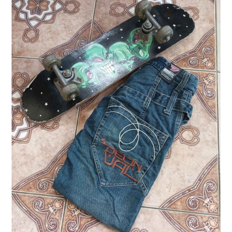 Celana Skate Y2K Decil van