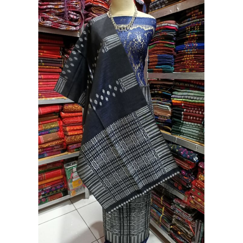 Tumtuman NamarBunga / Bintik Toraja / Pucca Bunga ~ Original Tenun Gedogan Benang100