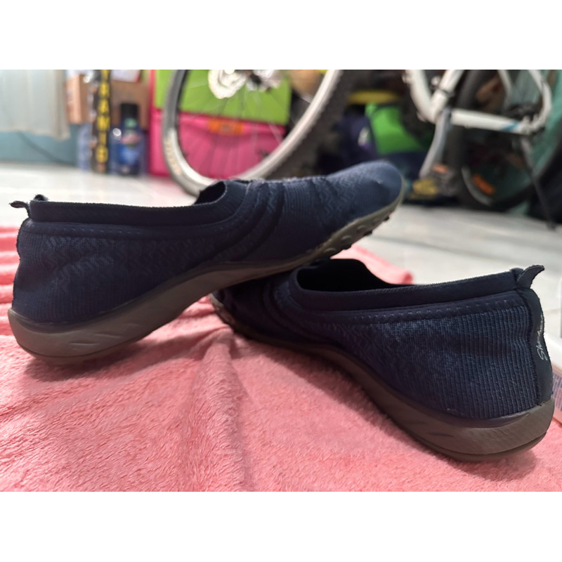preloved - Sepatu Skechers SN 100247 Air Cooled Relaxed Fit Stretch Fit Breathe-Easy Warna Navy Uk: 