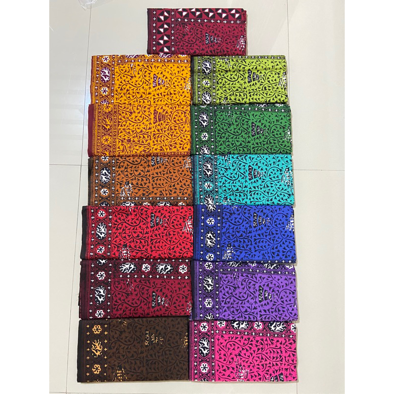Sinjang miwang motif cengkeh dan celugam