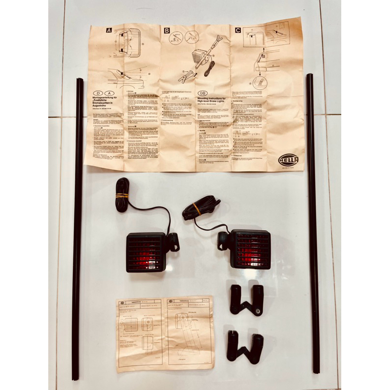 THIRD BRAKE LIGHT / THIRD BRAKE LAMP HELLA TIANG NEW OLD STOCK