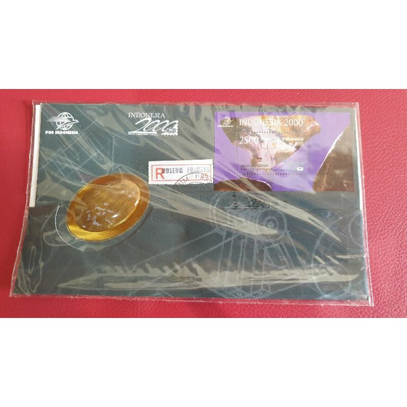 

Perangko/SHP / FDC memperingati Indonesia 2000-Kayu Membatu terdapat batumulia dan perangko Indonesia seri no.2