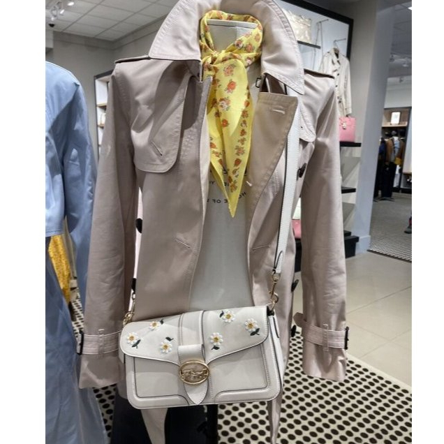 Coach Georgie Shoulder Bag With Daisy  Embrodery C3594