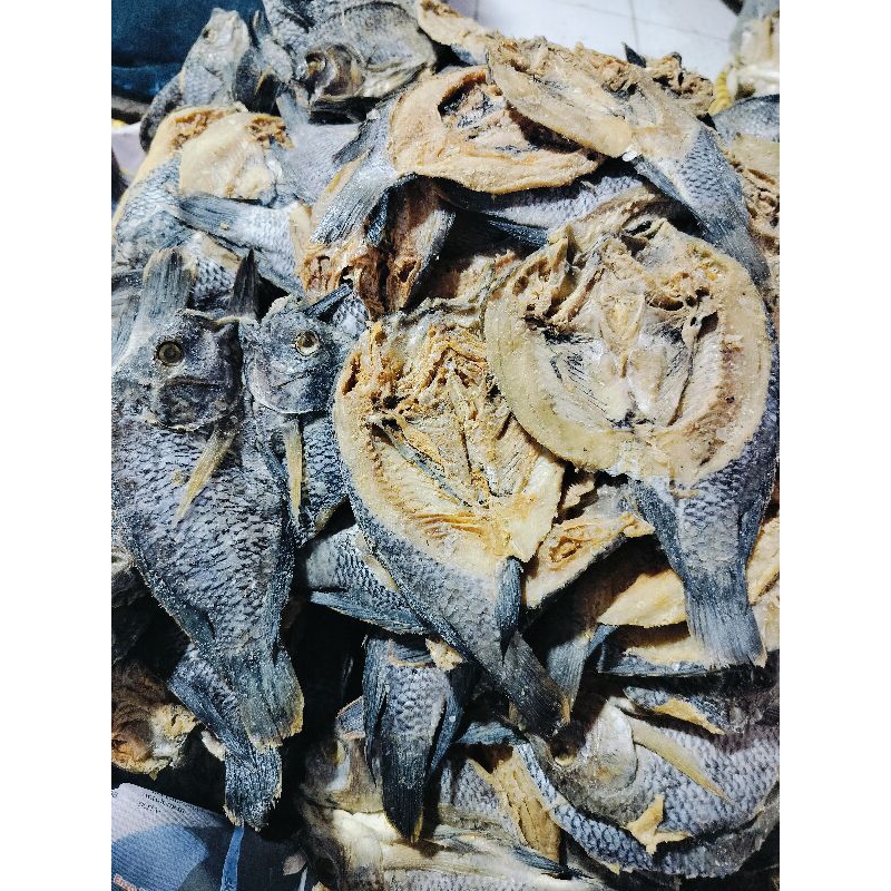 

Ikan Asin Mujair Belah Super Premium dan Berkualitas 1kg