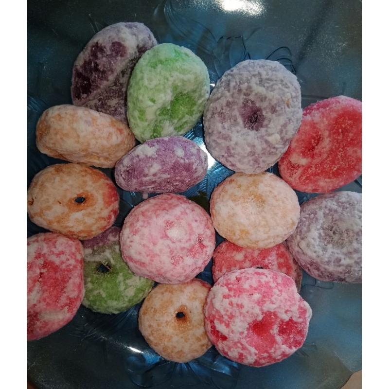 

DONAT KERING MANIS GULA SALJU DONAT WARNA WARNI PELANGI