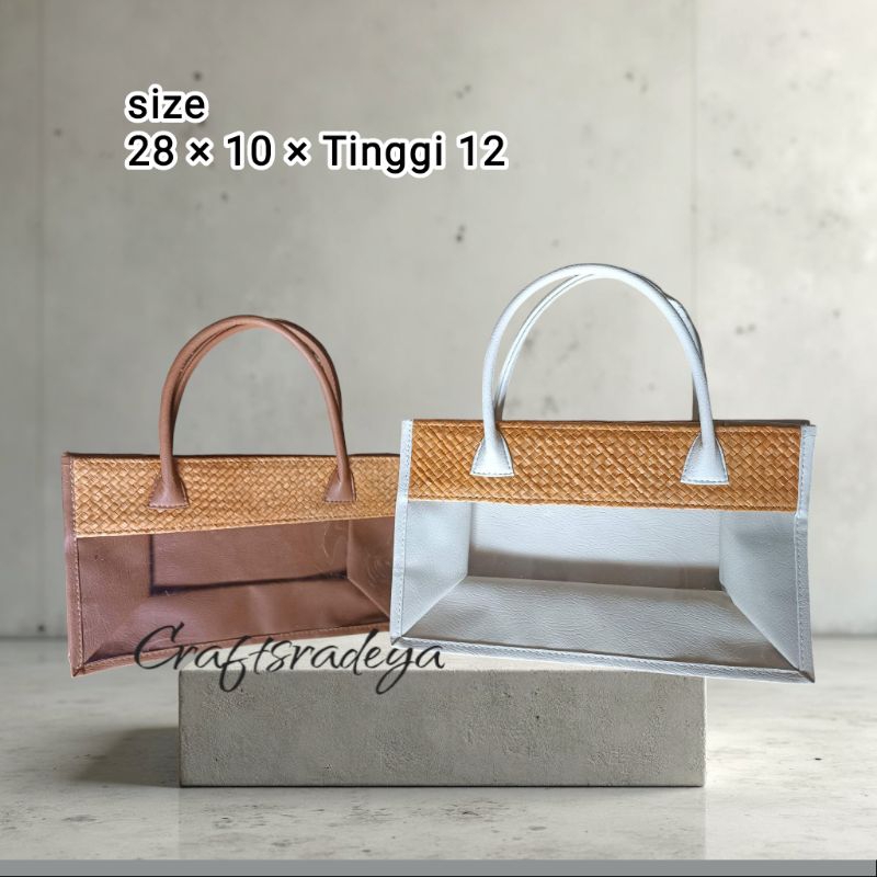 

Tas Mika Hampers (28×10×12) Toples Jar/Biggy Etnik Anyaman / Tas parcel Handmade Estetik