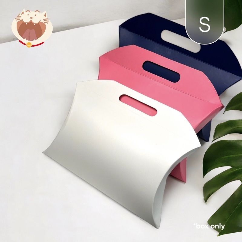 

pillow box handle - kotak kado - box hampers - dus souvenir