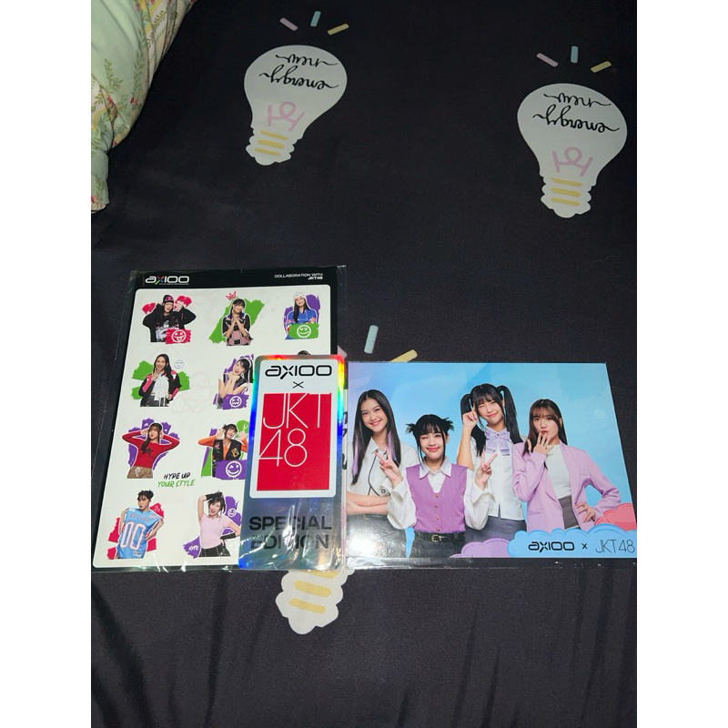 Stiker & Postcard Axioo x JKT48 Greesel Ella Eli Oniel Feni Olla Gita