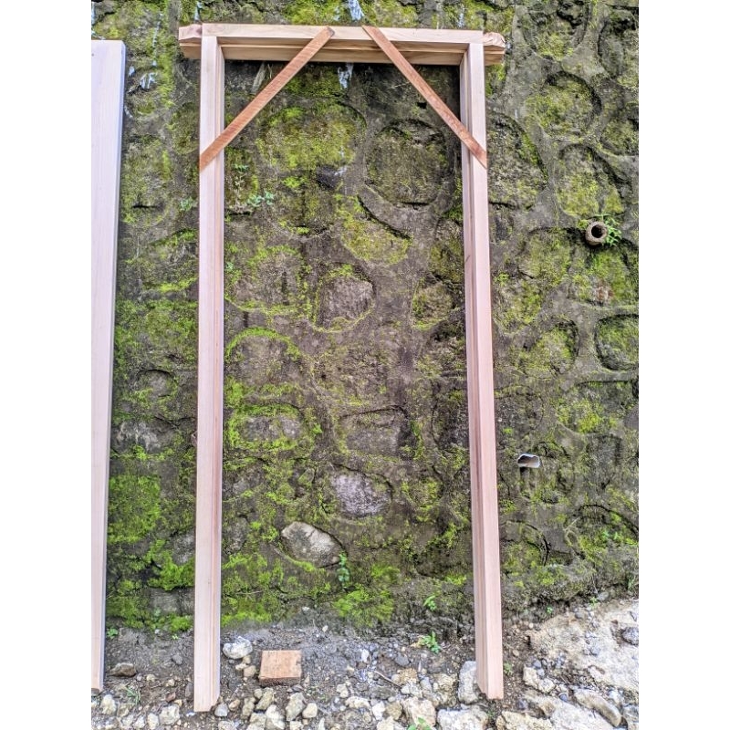 kusen pintu kayu mahoni