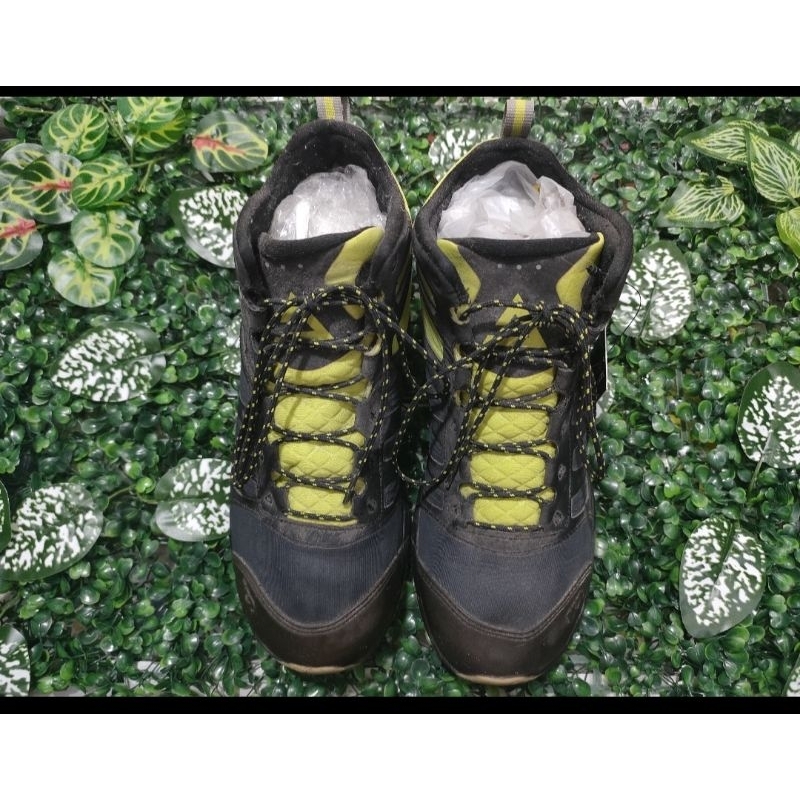 SEPATU SECOND GUNUNG HIGH SIZE 42
