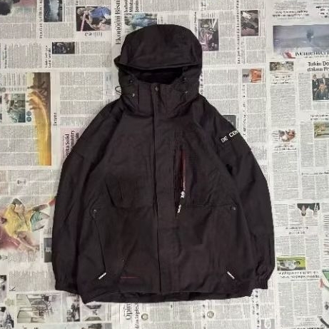 JAKET OUTDOOR DESCENTE