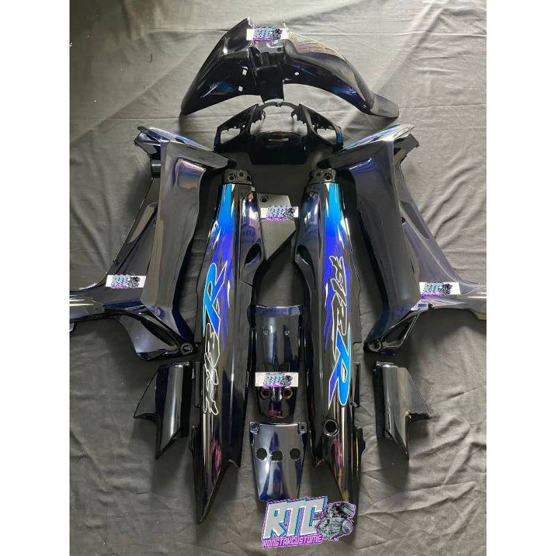 full set body halus fiz r f1zr full hitam set stiker model api cover bodi fiz r f1zr full hitam set 