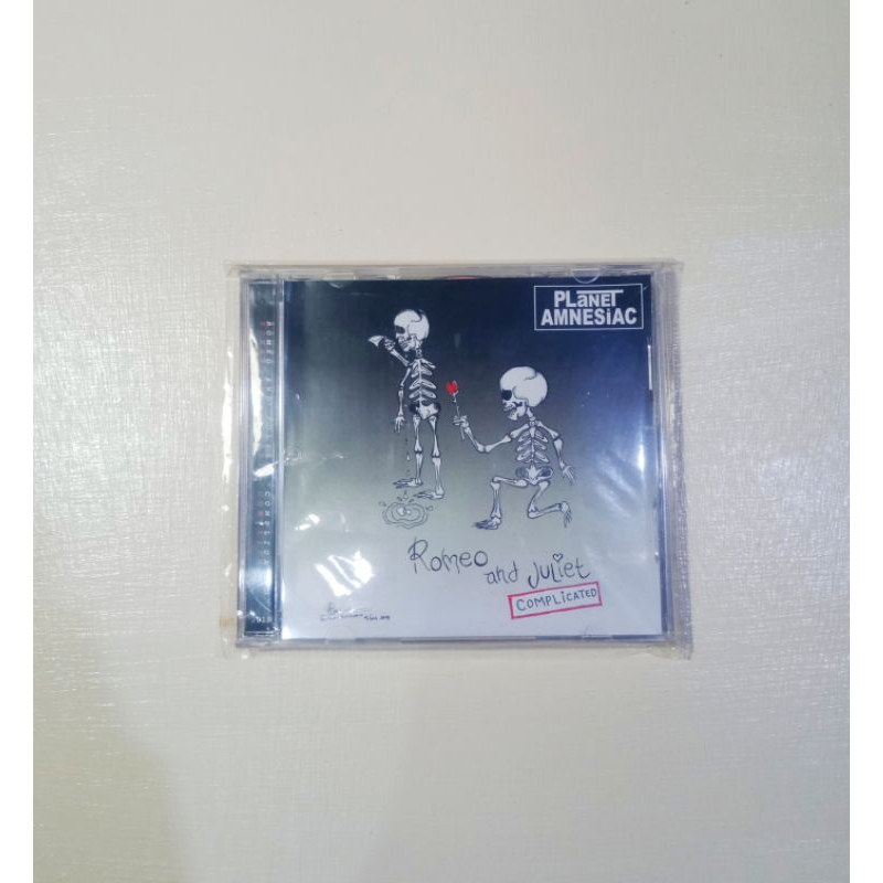 Album kaset Planet Amnesiac Romeo and Juliet "Complicated"