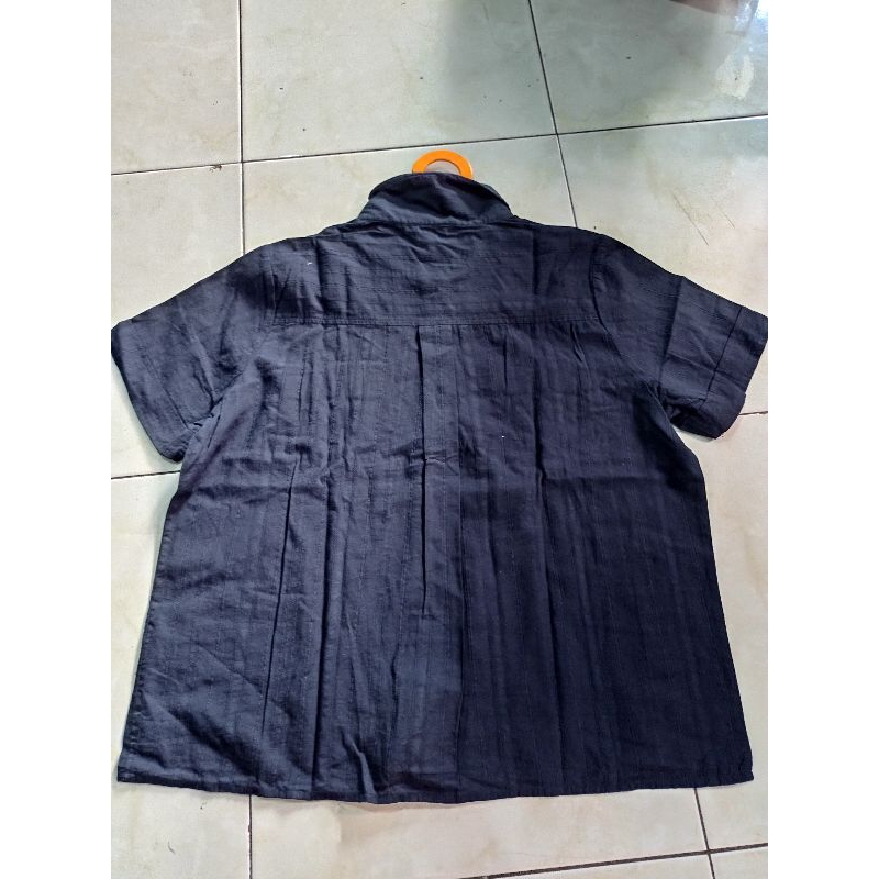 Kemeja Wanita Bekas